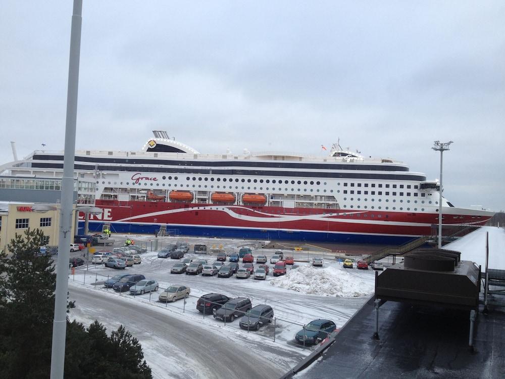 Hiisi Hotel Turku Seaport Exterior photo