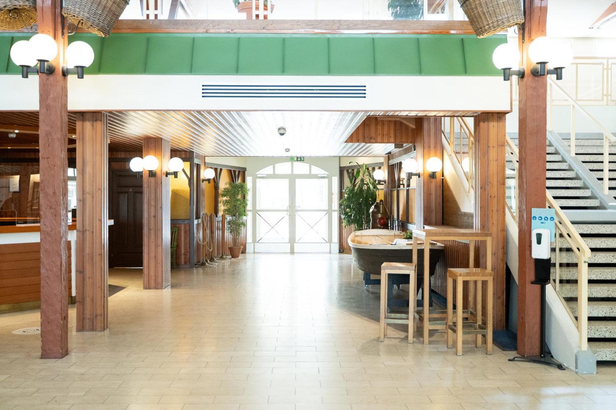 Hiisi Hotel Turku Seaport Exterior photo